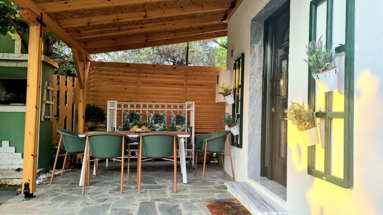 Lamprini'S Deluxe Studios Limenas  Bagian luar foto